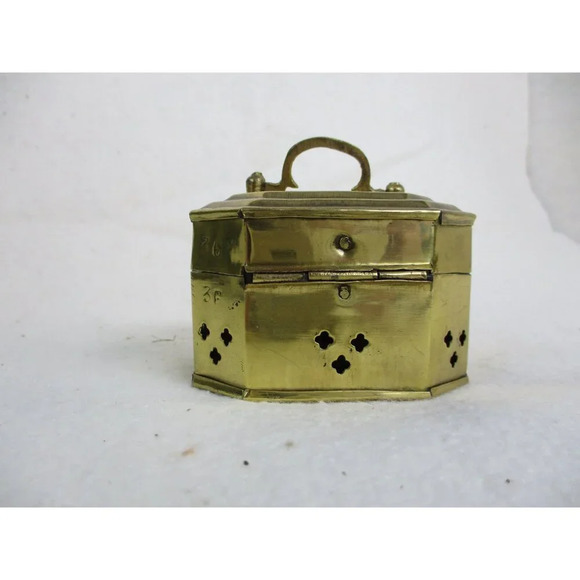 Cricket Box Good Luck‎ Trinkets Jewels Secrets Crickets Brass Keepsake box - Picture 4 of 9